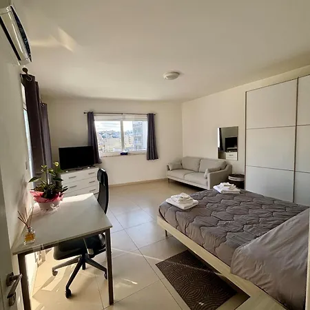 Apartman Martina San Ġiljan