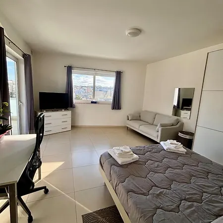 Martina Apartman San Ġiljan